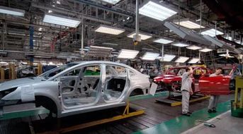 銷量下滑多年,神龍汽車終于扛不住了,將關(guān)閉工廠,裁員4000人